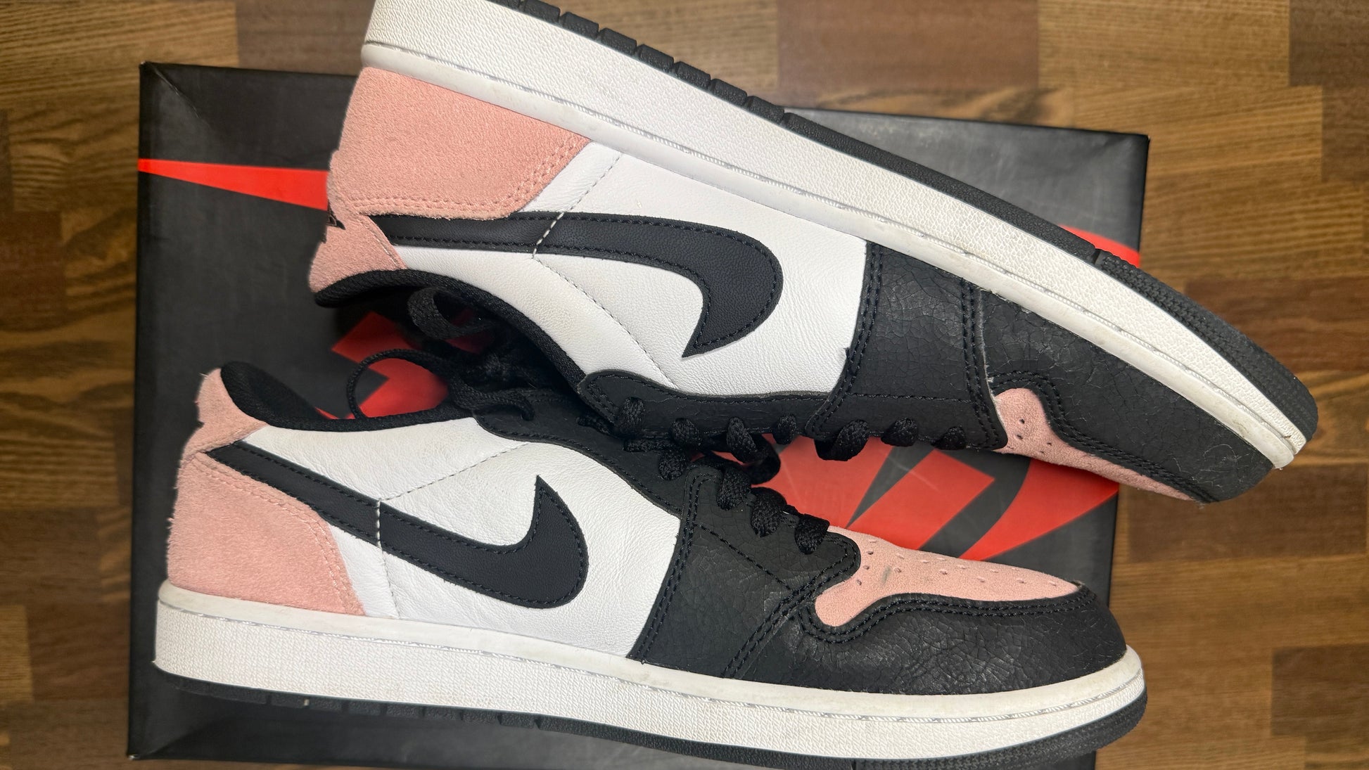 Used Jordan 1 Low Bleach Coral