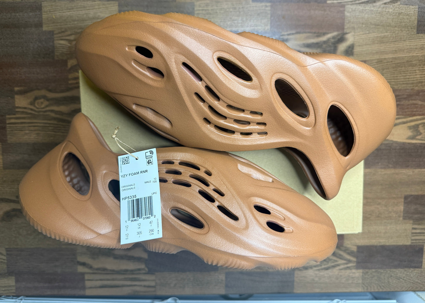 Yeezy Foam Runner Clay Red