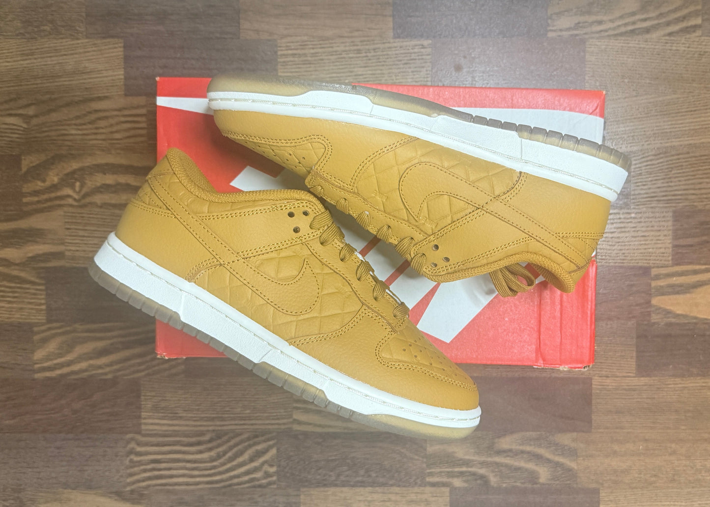 Women's Nike Dunk Low Quilted Wheat